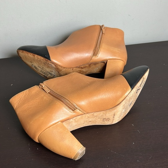 Loeffler Randall Nanette Captoe Bootie Leather Mid Heel Camel Black Sz 9 - Picture 7 of 9